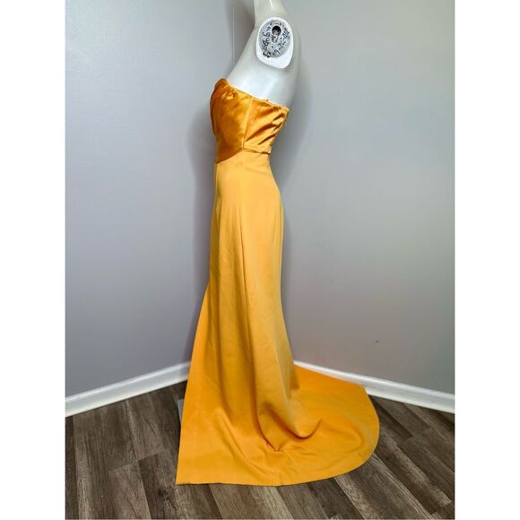 Cinq à Sept Estela Side Slit Gown - Picture 8 of 11